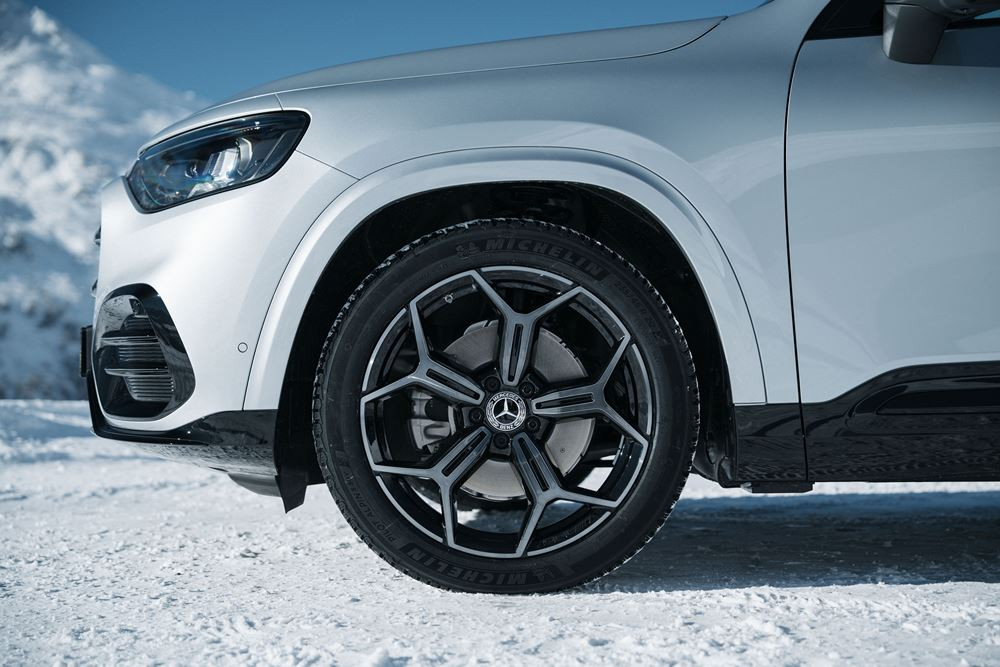 Le Mercedes-Benz GLB hybride peut rouler uniquement électriquement