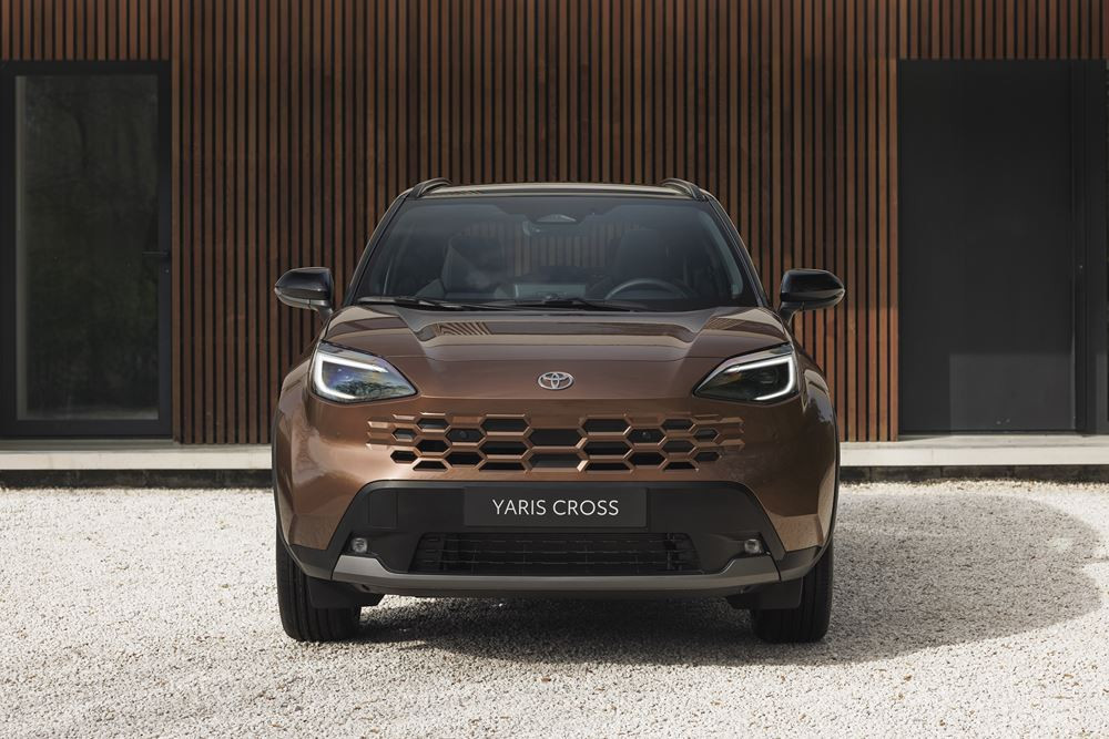 Le SUV urbain Toyota Yaris Cross mis à jour en approche