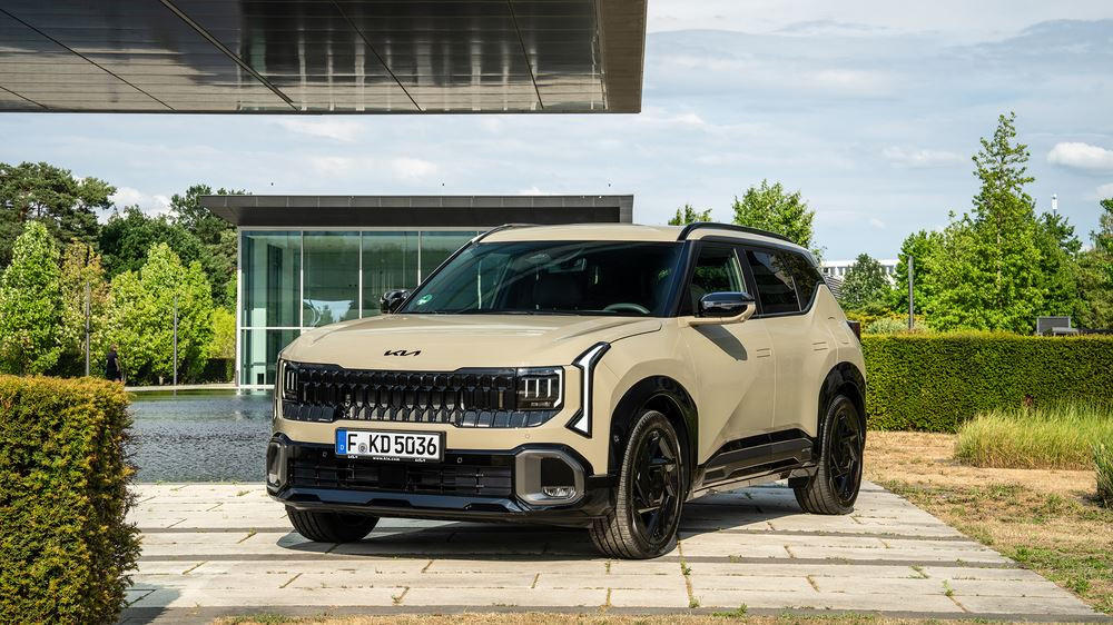 Kia Seltos : un SUV hybride de taille compacte au style robuste