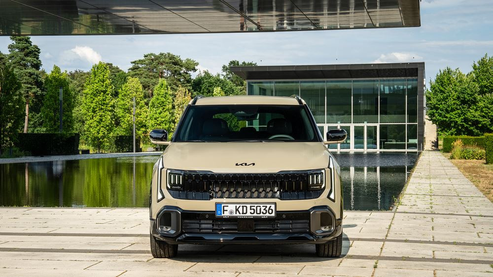 Kia Seltos : un SUV hybride de taille compacte au style robuste