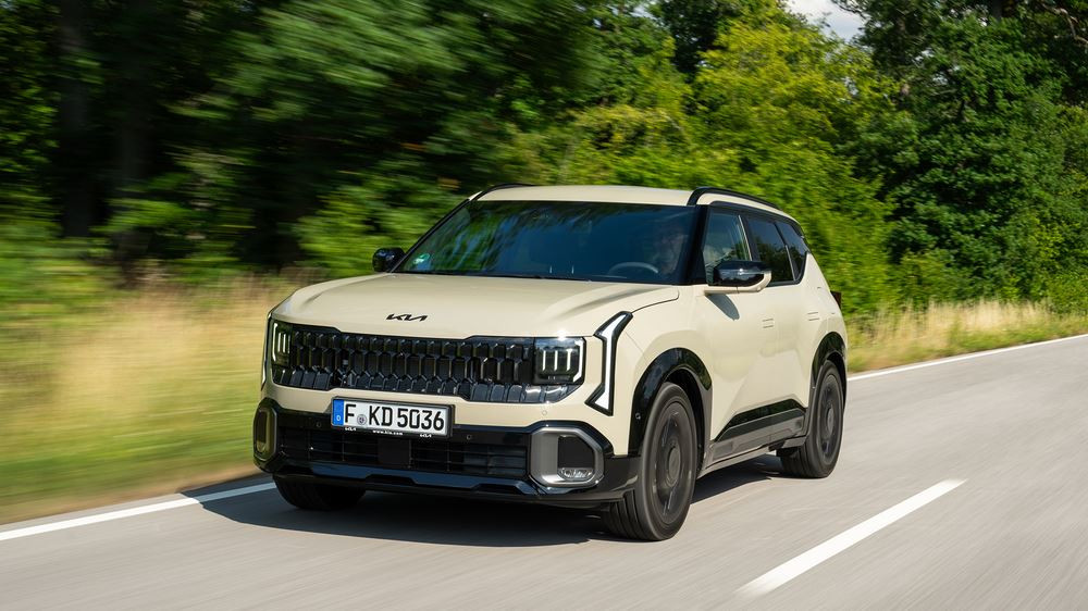 Kia Seltos : un SUV hybride de taille compacte au style robuste