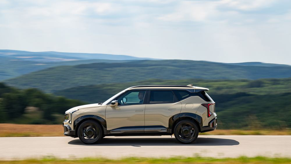 Kia Seltos : un SUV hybride de taille compacte au style robuste