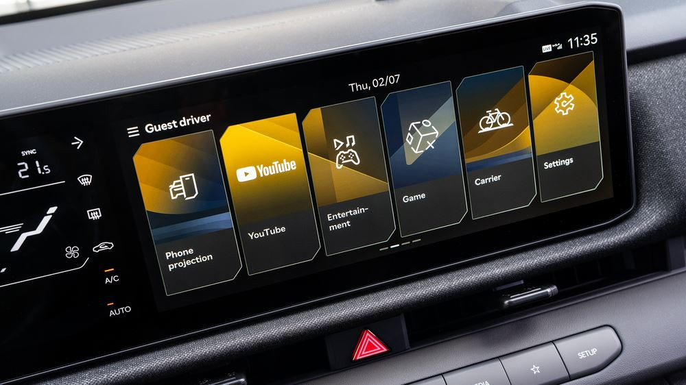 Kia Seltos : un SUV hybride de taille compacte au style robuste