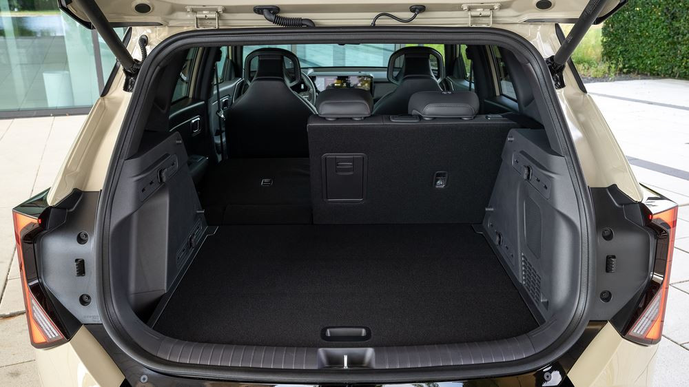 Kia Seltos : un SUV hybride de taille compacte au style robuste