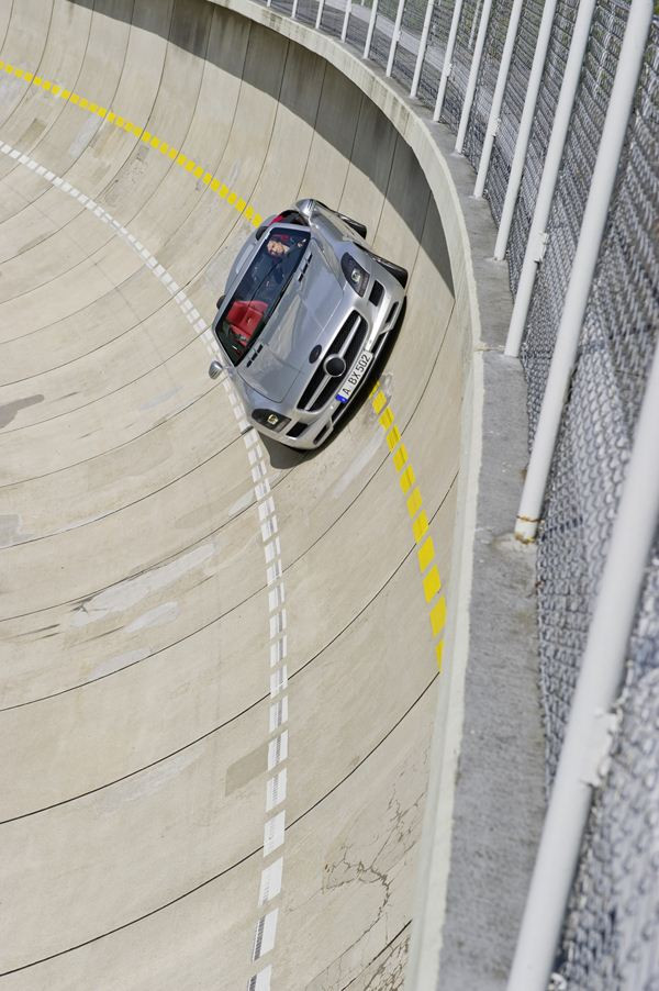 Le nouveau roadster SLS AMG en phase de test