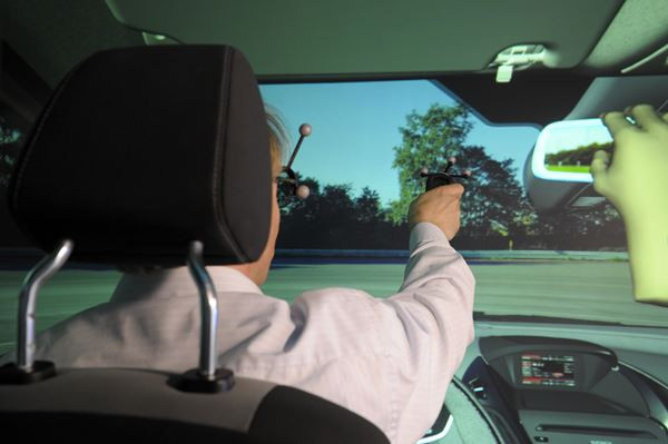 Les ingénieurs Ford testent les futurs modèles Ford en réalité virtuelle