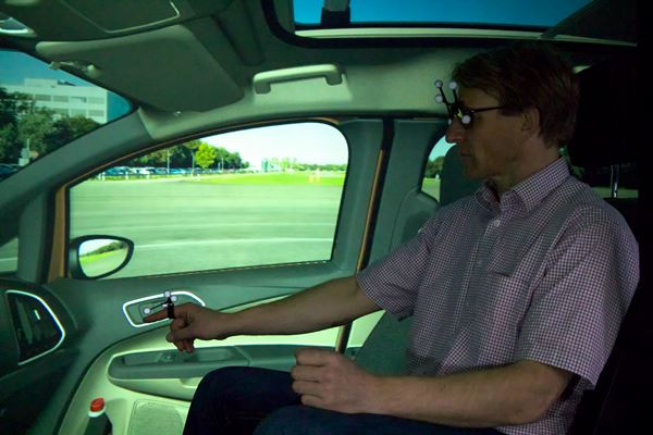Les ingénieurs Ford testent les futurs modèles Ford en réalité virtuelle