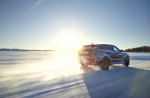 La Jaguar F-Pace testée dans les endroits les plus exigeants