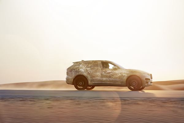 La Jaguar F-Pace testée dans les endroits les plus exigeants