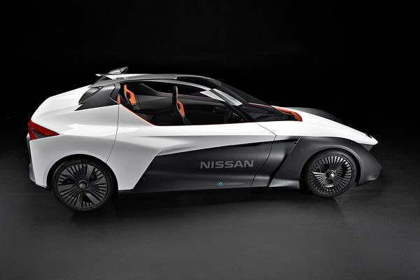 Nissan BladeGlider: un prototype de véhicule électrique hautes performances
