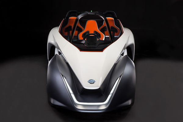 Nissan BladeGlider: un prototype de véhicule électrique hautes performances