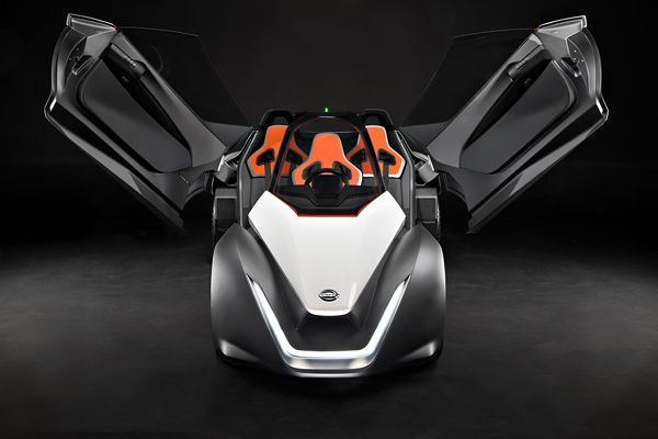 Nissan BladeGlider: un prototype de véhicule électrique hautes performances