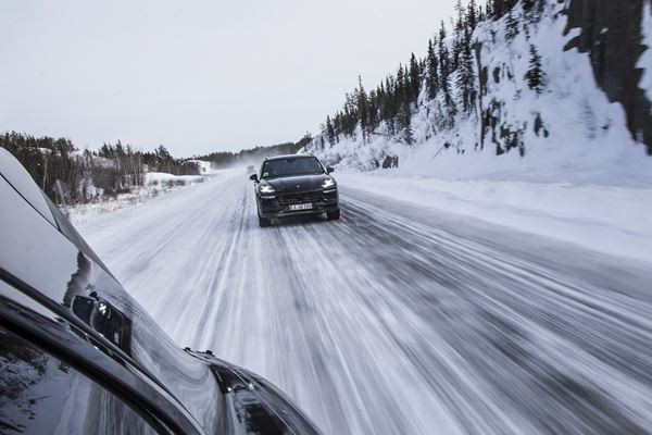 Le Porsche Cayenne termine sa phase de tests