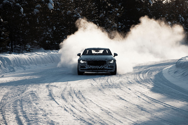 La Polestar 1 passe avec succès un essai grand froid dans le nord de la Suède