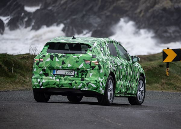 Le SUV électrique intermédiaire Skoda Enyaq iV met l'électromobilité à la carte
