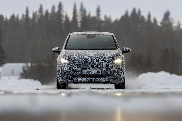 La Cupra Born électrique soumise à plus de 1 000 tests hivernaux jusqu'à moins 30 degrés