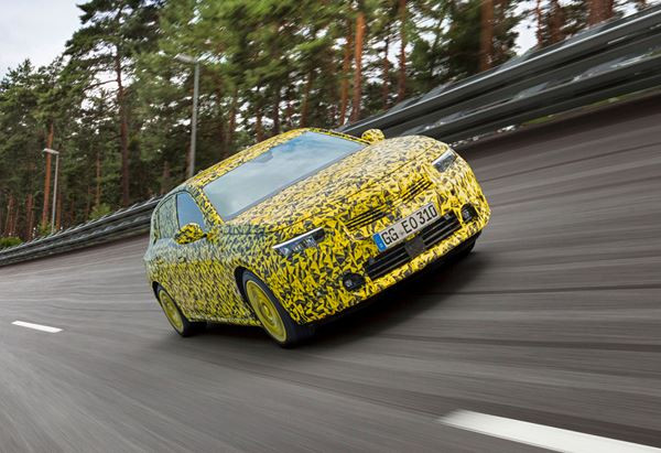L'Opel Astra nouvelle génération entre dans un marathon de tests