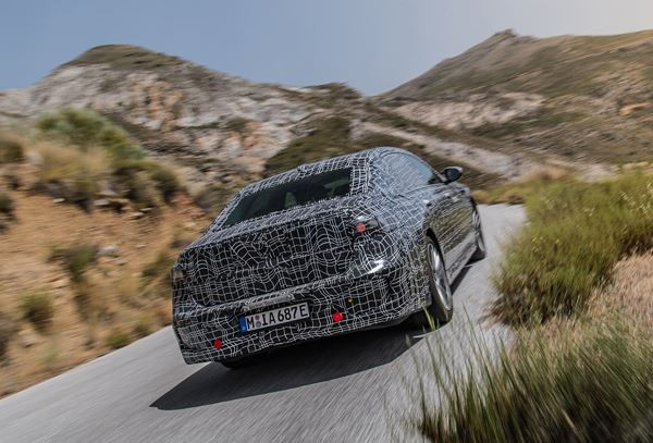 La limousine électrique BMW i7 soumise à des températures extrêmes