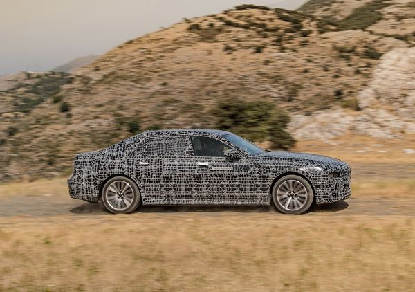 La limousine électrique BMW i7 soumise à des températures extrêmes