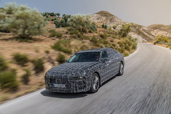 La limousine électrique BMW i7 soumise à des températures extrêmes
