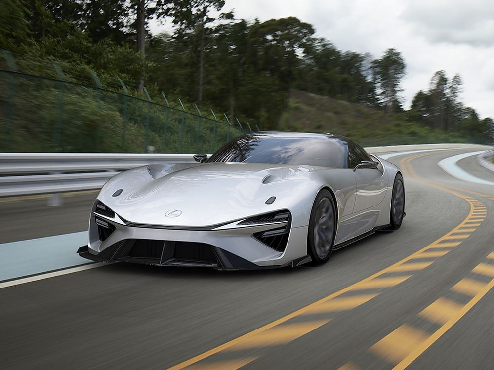 Une voiture de sport électrique hautes performances Lexus en développement