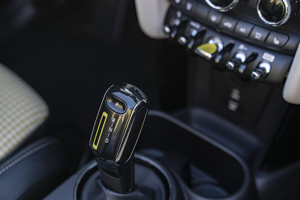 Le prototype Mini Cooper SE Cabrio allie mobilité électrique et conduite à ciel ouvert
