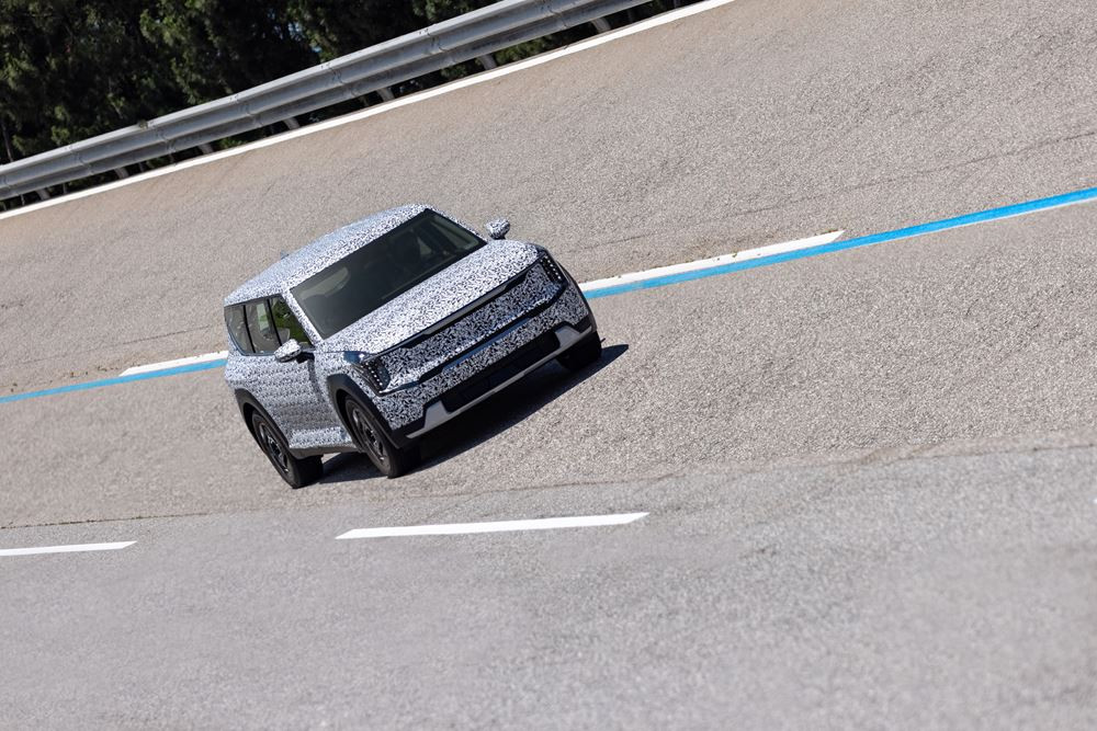 Le grand SUV Kia EV9 électrique soumis à rude épreuve lors de son ultime phase de test