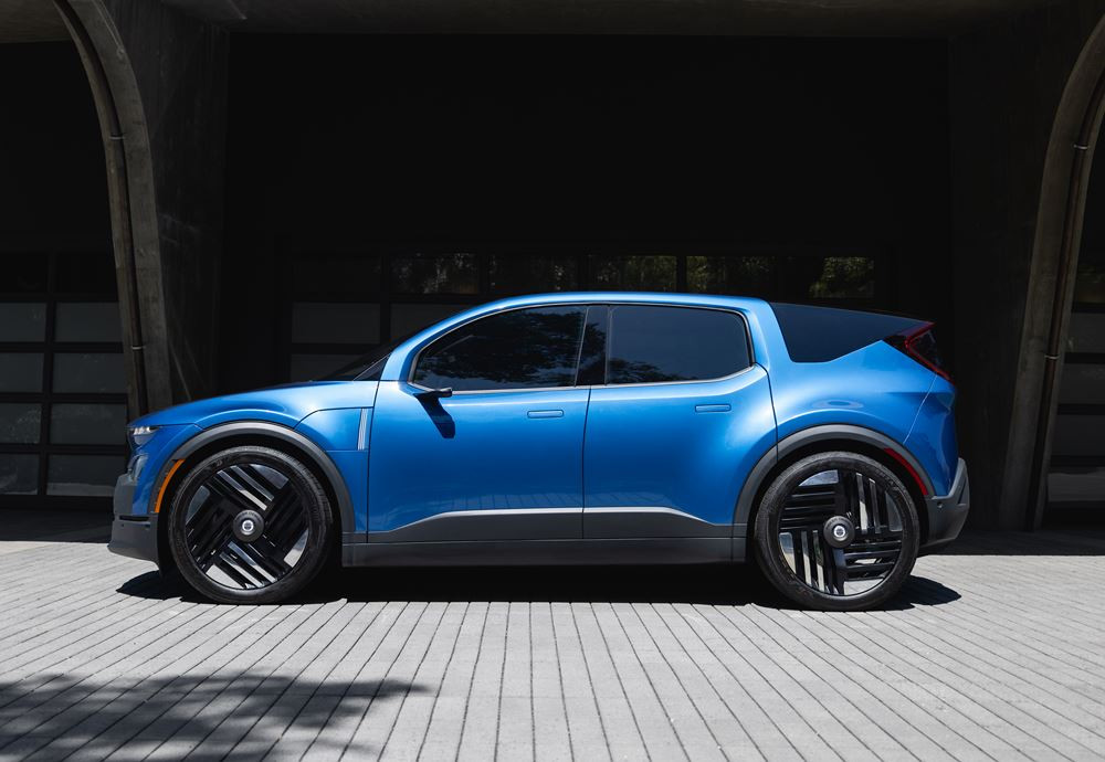 Le crossover électrique compact Fisker Pear revendique une autonomie jusqu'à 560 kilomètres