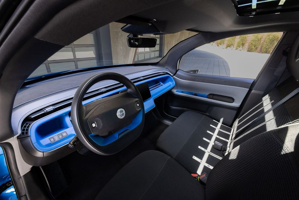 Le crossover électrique compact Fisker Pear revendique une autonomie jusqu'à 560 kilomètres