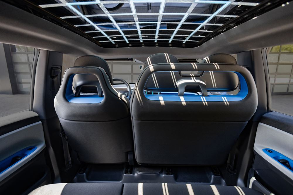 Le crossover électrique compact Fisker Pear revendique une autonomie jusqu'à 560 kilomètres