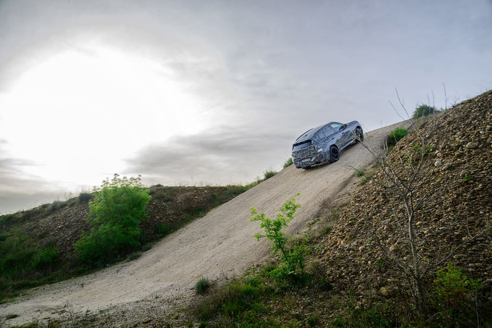 La quatrième génération du BMW X3 finalise ses essais dynamiques