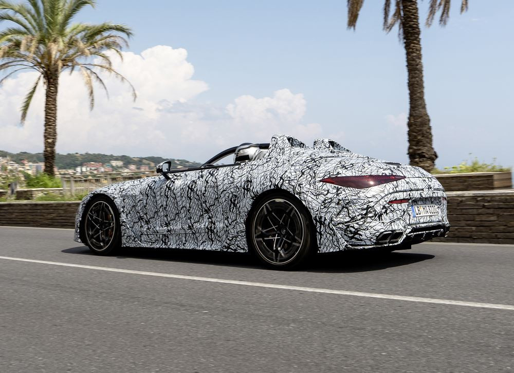 Le roadster biplace entièrement ouvert Mercedes-AMG PureSpeed en phase finale d'essai