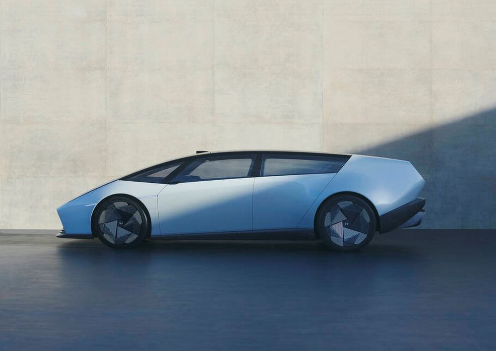 Le prototype de la Saloon Série 0 Honda arbore un style sportif et une faible hauteur