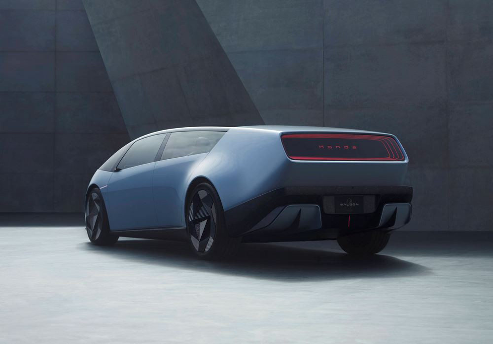 Le prototype de la Saloon Série 0 Honda arbore un style sportif et une faible hauteur
