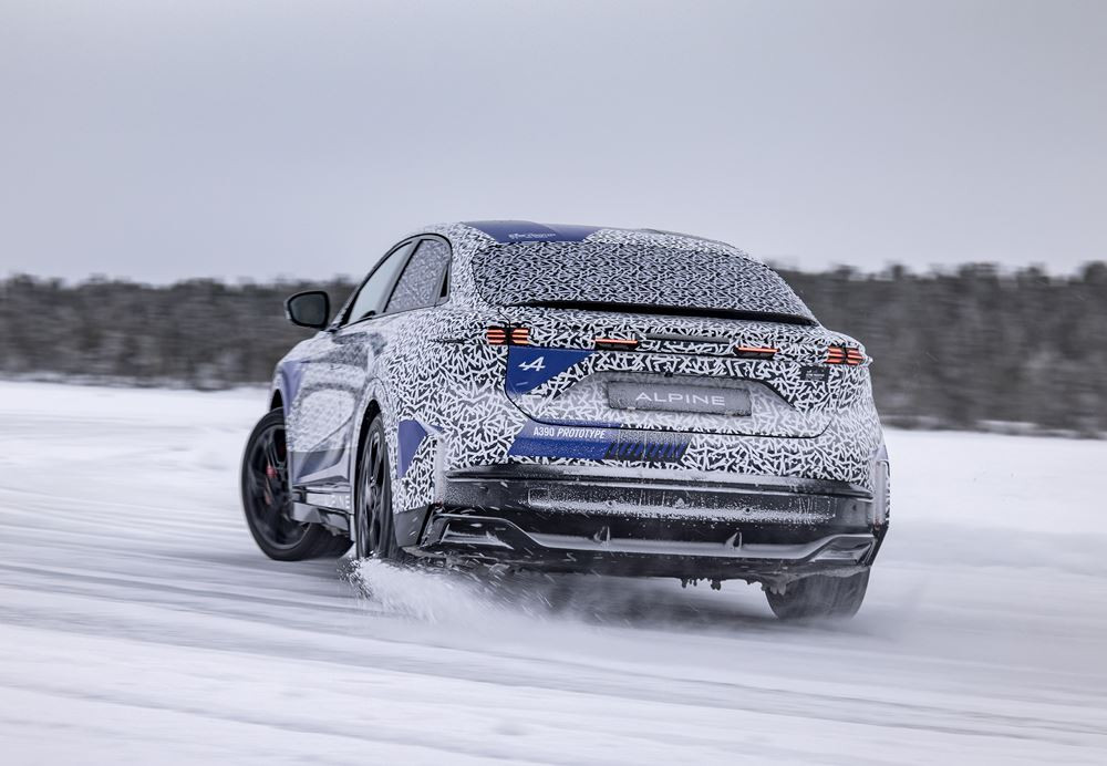 Le sport fastback Alpine A390 à l'épreuve des conditions polaires
