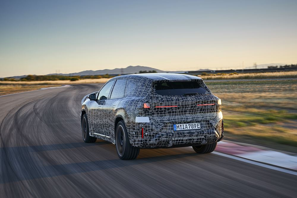 La Bmw iX3 finalise ses essais dynamiques