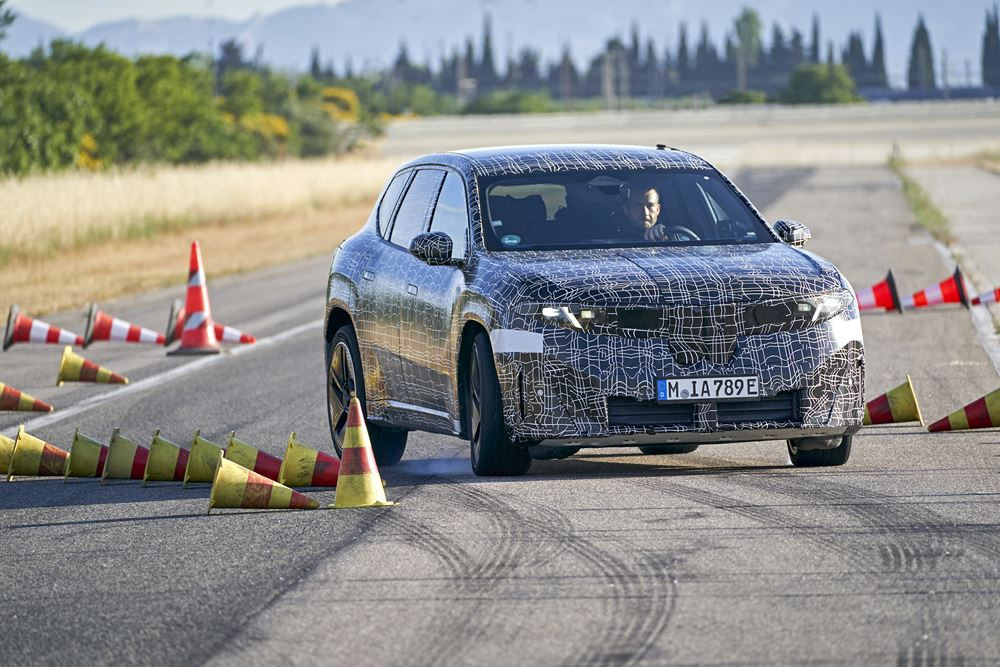 La Bmw iX3 finalise ses essais dynamiques