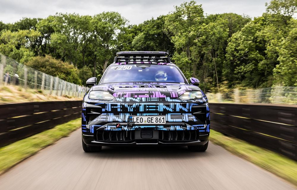 Les essais sur route du Porsche Cayenne Electric camouflé battent leur plein
