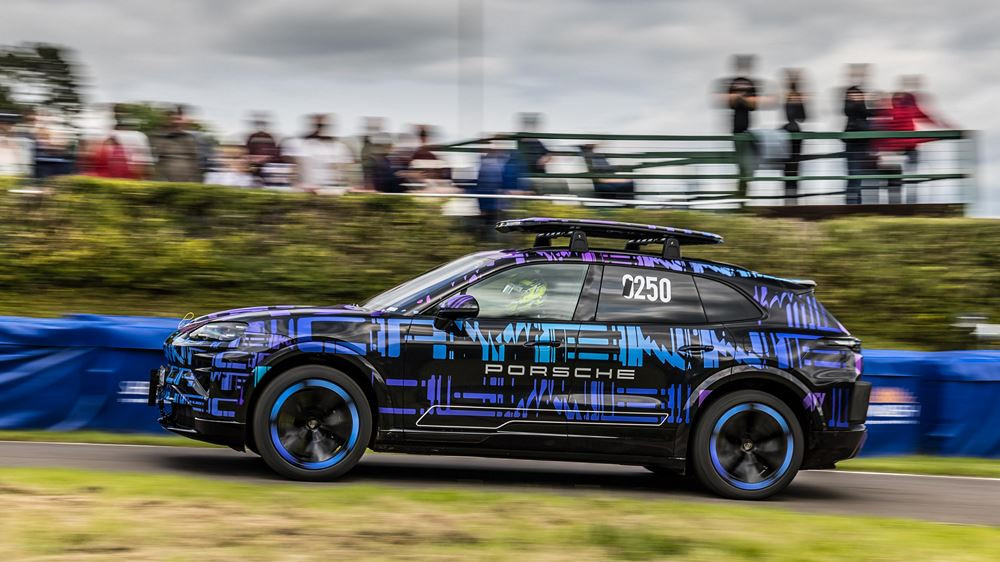 Les essais sur route du Porsche Cayenne Electric camouflé battent leur plein