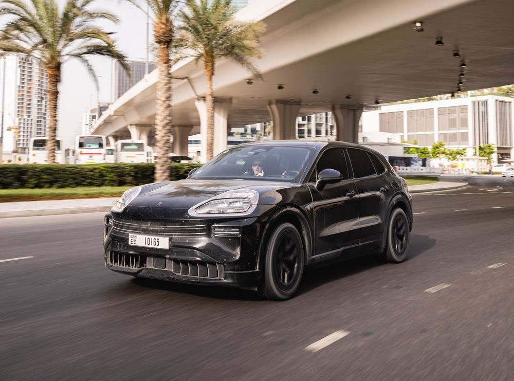 Les prototypes de Porsche Cayenne Electric poussés à leurs limites par temps glacial et caniculaire