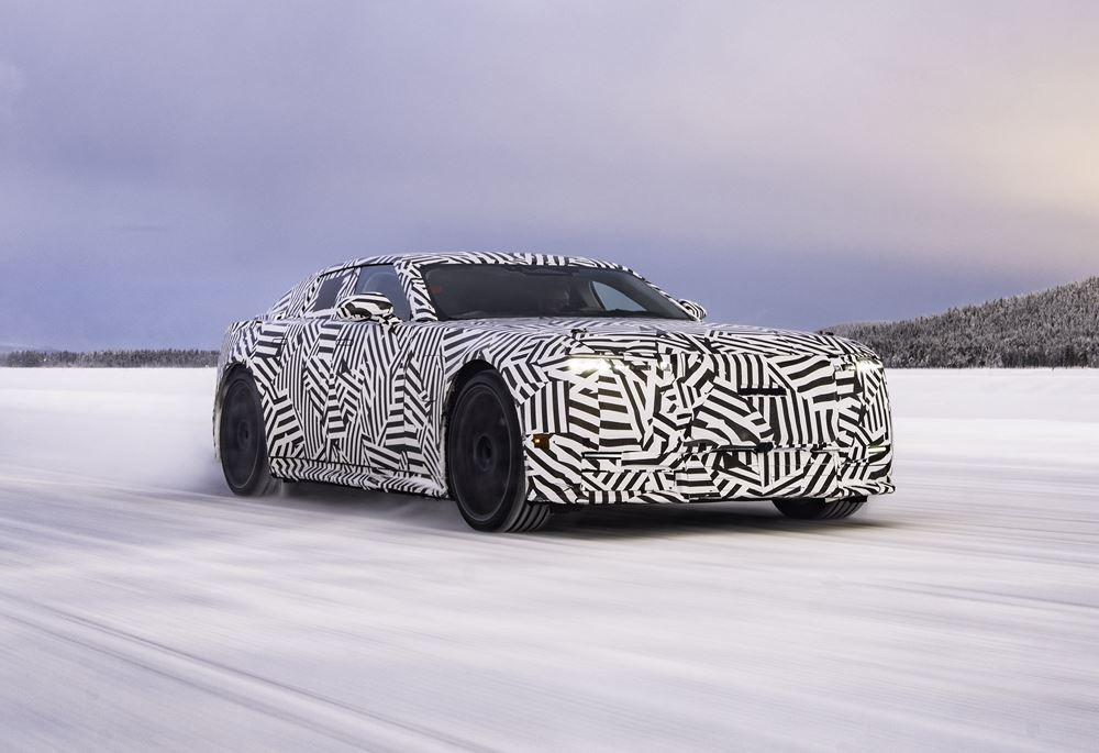 La Jaguar GT entame sa dernière session d'essais hivernaux