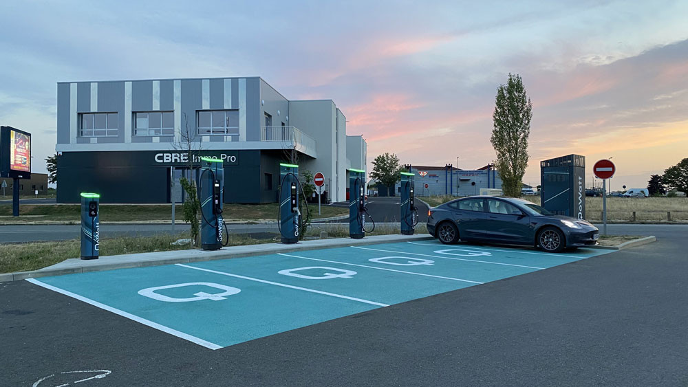 La démocratisation du véhicule électrique passe par un large réseau de bornes accessibles au public