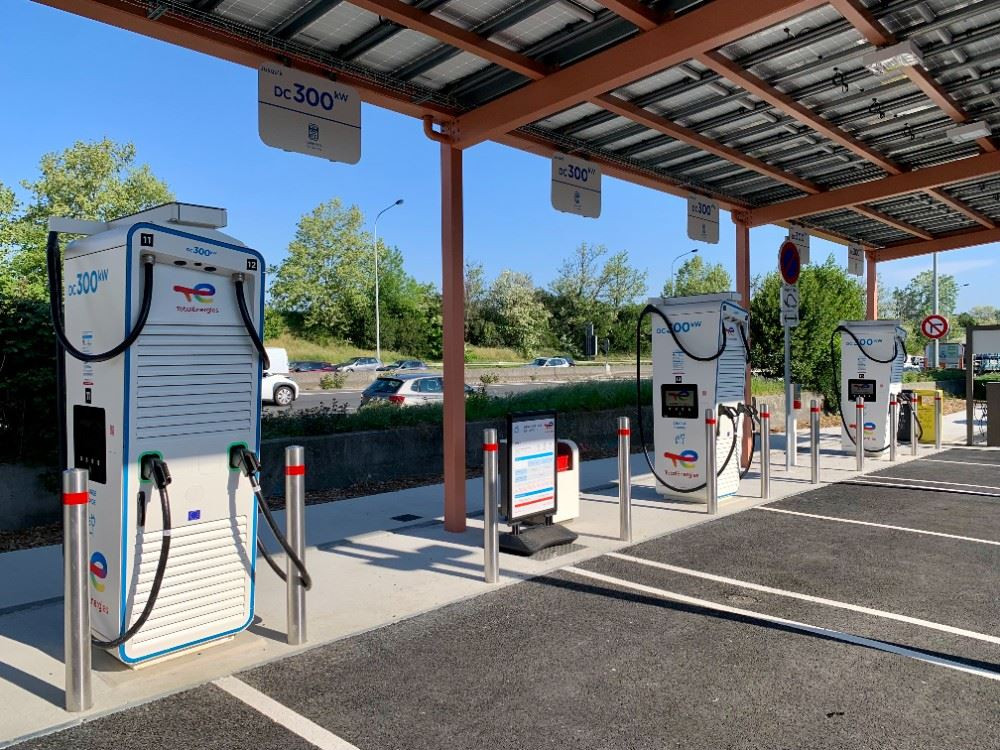 143 678 points de recharge électrique ouverts au public en France (07/2024)