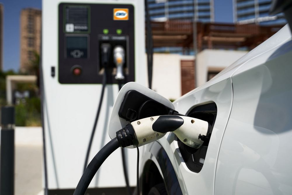 177 180 points de recharge électrique ouverts au public en France (08/2025)