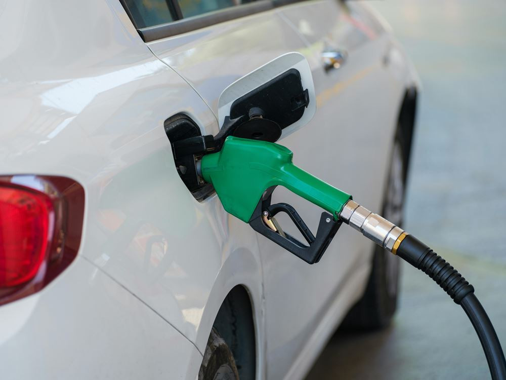 Une « quasi-taxe » sur le carburant finance les aides à l'achat des véhicules électriques