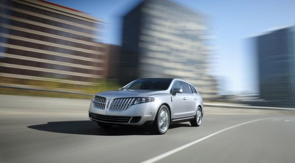 Lincoln présente le MKT à Détroit