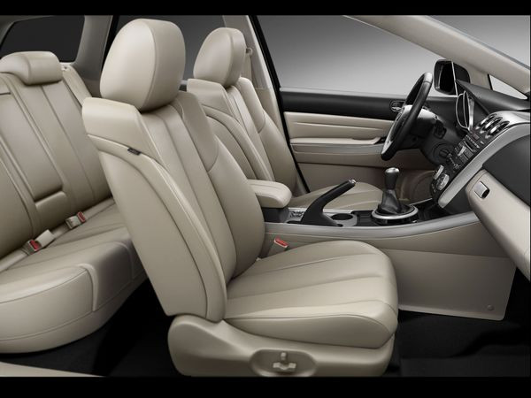 Mazda présente la version restylée du Mazda CX-7
