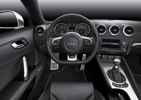 Audi présente la TT RS à Genève