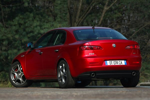 L’Alfa Romeo 159 s’offre 2 nouveaux moteurs