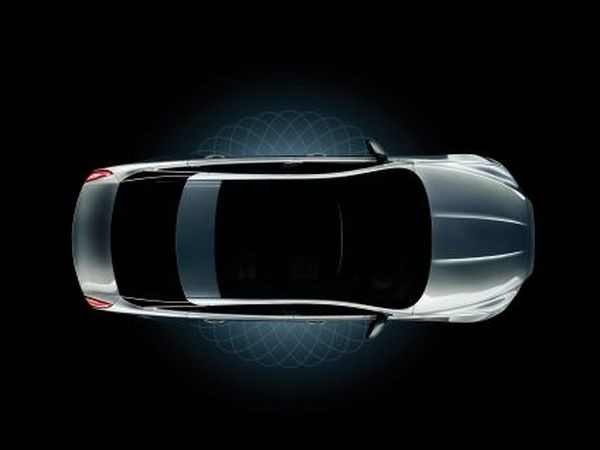 Jaguar dévoile une première image de la nouvelle XJ